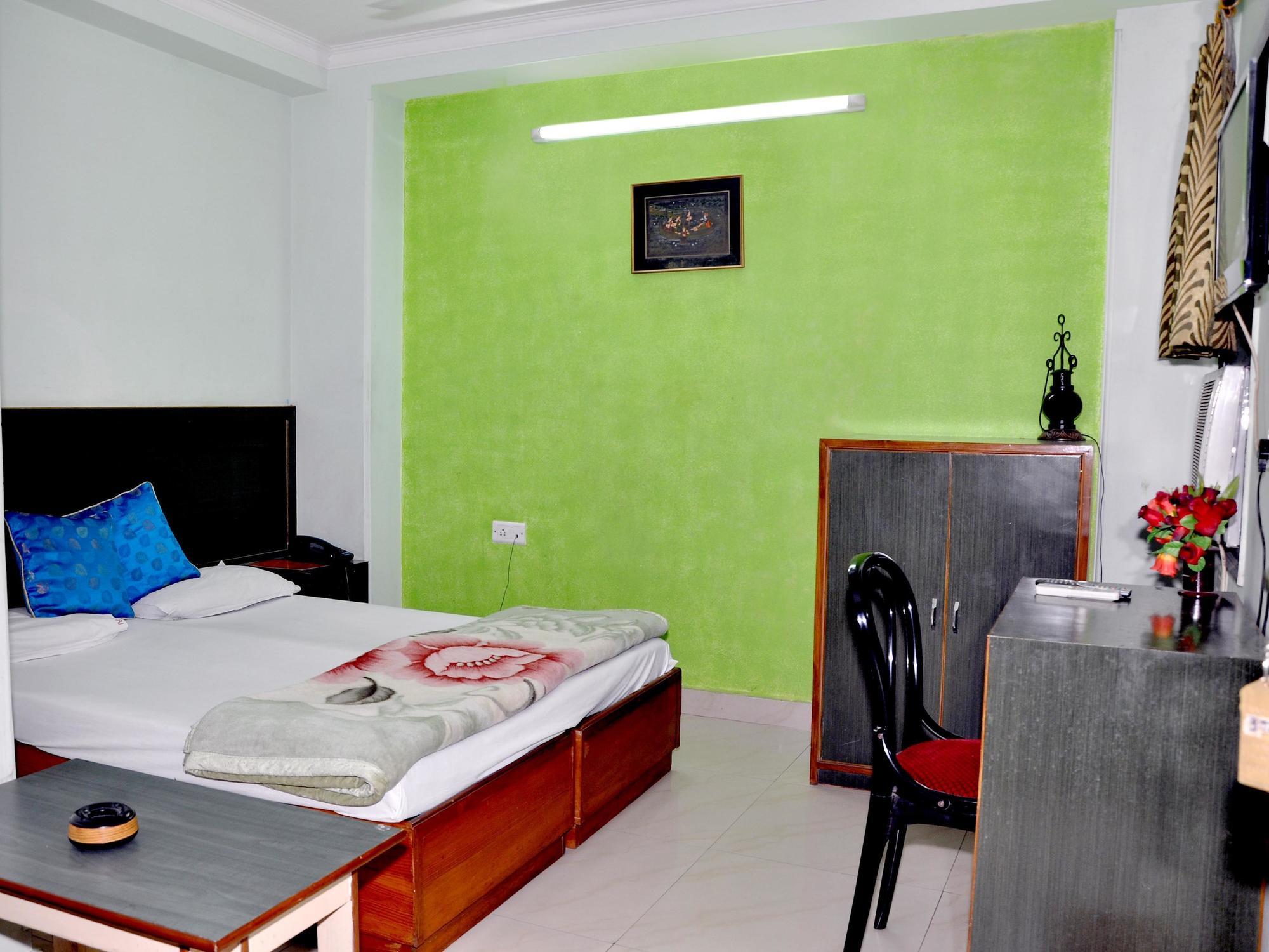 Oyo 3472 Hotel Rama Inn New Delhi Ngoại thất bức ảnh