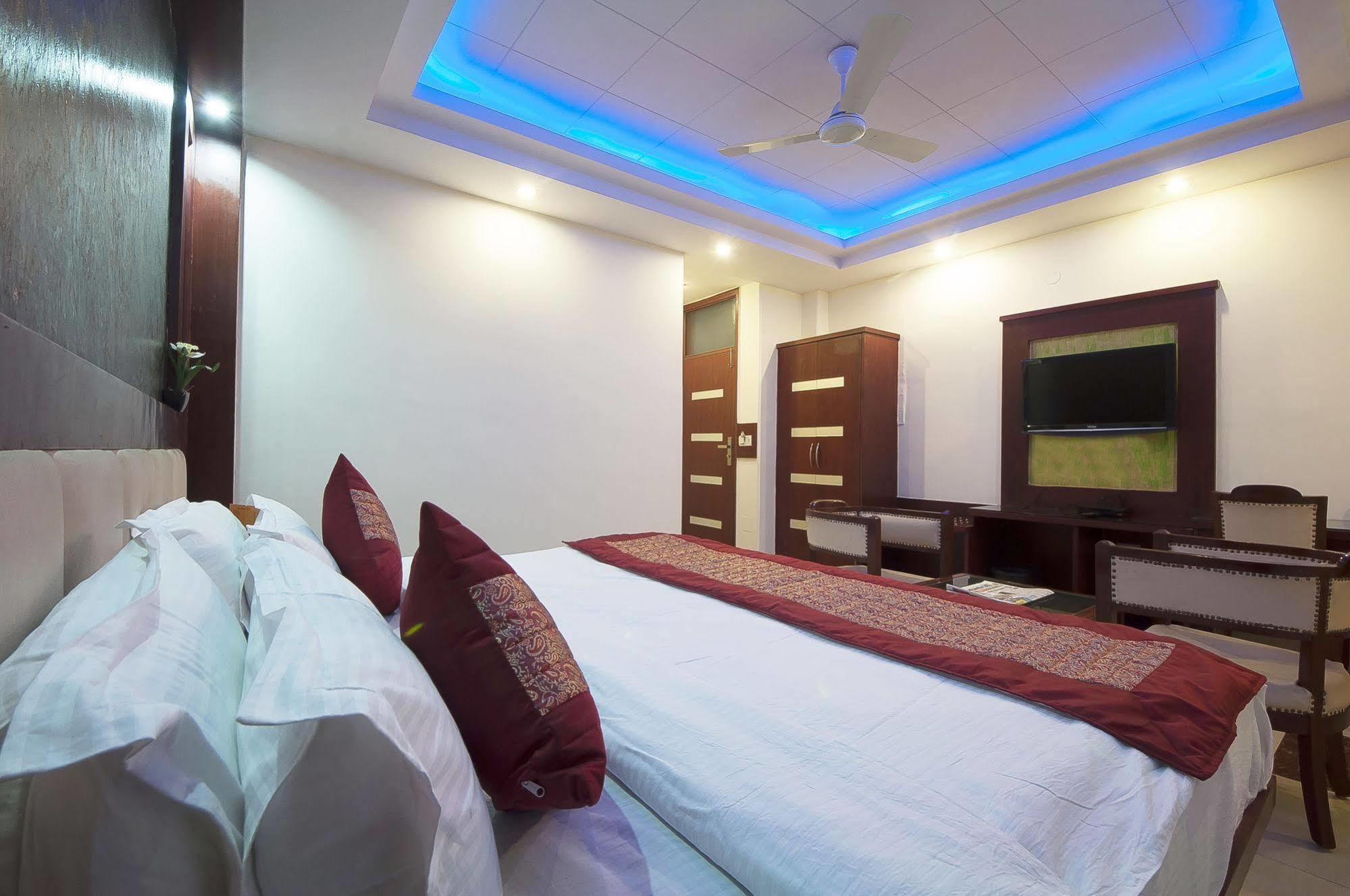 Oyo 3472 Hotel Rama Inn New Delhi Ngoại thất bức ảnh