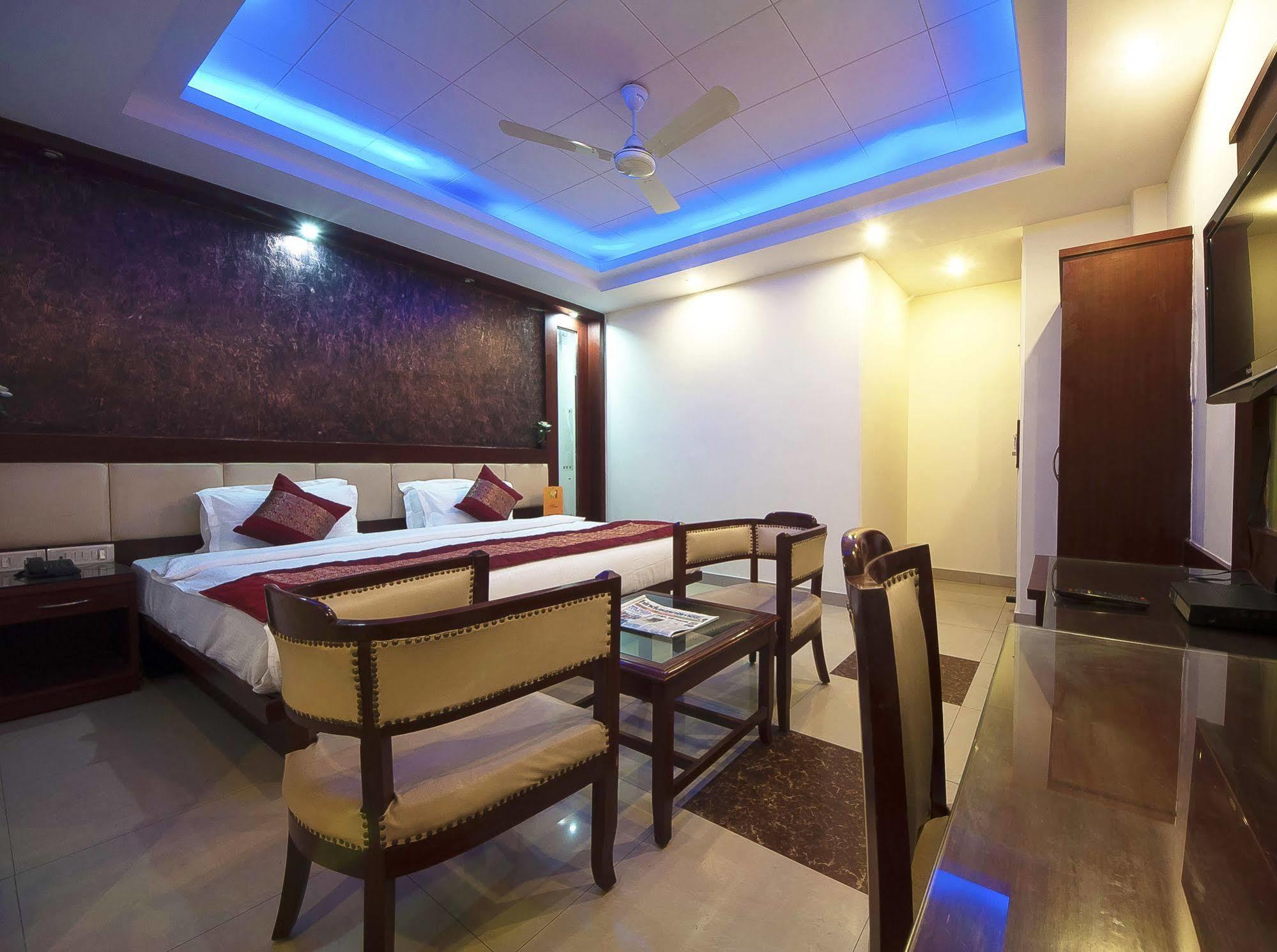 Oyo 3472 Hotel Rama Inn New Delhi Ngoại thất bức ảnh