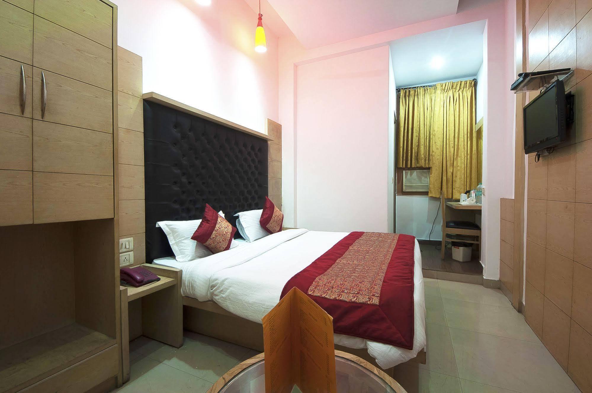 Oyo 3472 Hotel Rama Inn New Delhi Ngoại thất bức ảnh